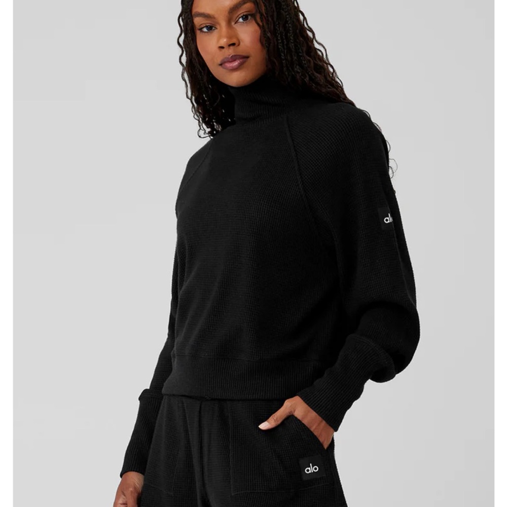 Alo Black Waffle Weekend Sweatshirt size M